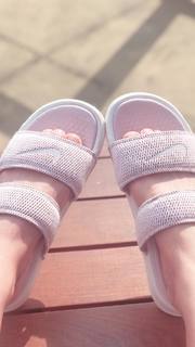 Sabrina Sato feet photo thumbnail