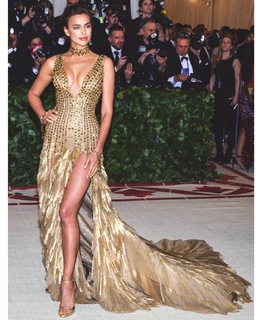 Irina Shayk feet photo thumbnail