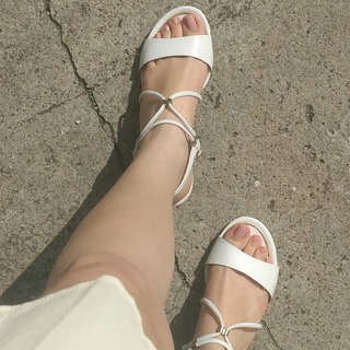 Isa Pes feet photo thumbnail
