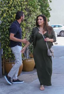 Eva Longoria feet photo thumbnail
