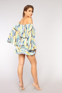 Kara Del Toro feet photo thumbnail