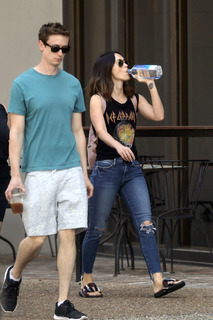 Megan Fox feet photo thumbnail