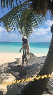 Juliana Paes feet photo thumbnail