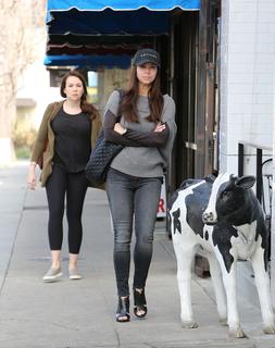 Roselyn Sanchez feet photo thumbnail