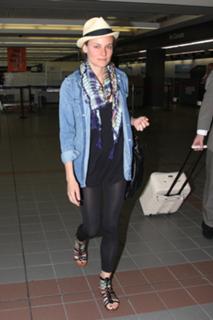 Diane Kruger feet photo thumbnail