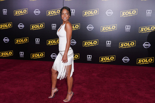 Christina Milian feet photo thumbnail