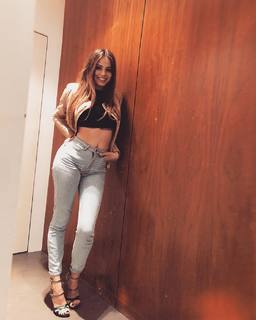 Xenia Tchoumitcheva feet photo thumbnail