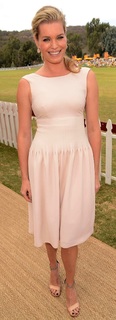 Rebecca Romijn feet photo thumbnail