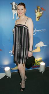 Geena Davis feet photo 2