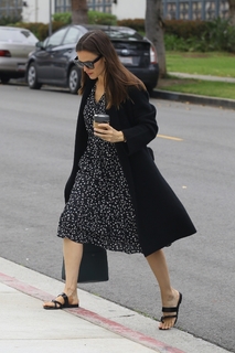 Jennifer Garner feet photo thumbnail