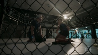 Paolla Oliveira feet photo thumbnail