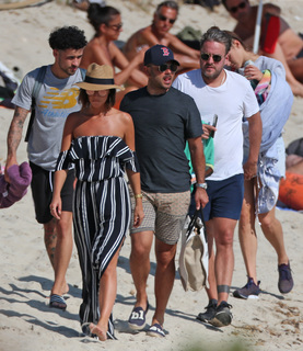 Lucy Mecklenburgh feet photo thumbnail