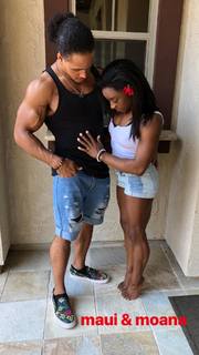 Simone Biles feet photo thumbnail