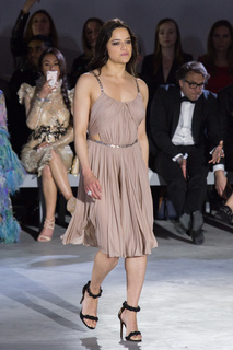 Michelle Rodriguez feet photo thumbnail
