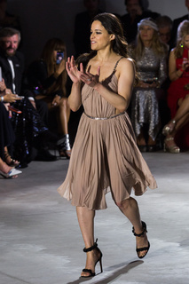 Michelle Rodriguez feet photo thumbnail