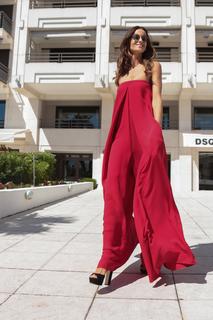 Izabel Goulart feet photo thumbnail