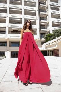 Izabel Goulart feet photo thumbnail