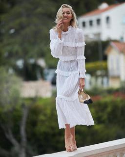 Elsa Hosk feet photo thumbnail