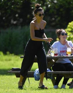 Michelle Keegan feet photo thumbnail