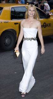 Claire Danes feet photo thumbnail
