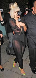 Lady Gaga feet photo thumbnail