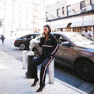 Karrueche Tran feet photo thumbnail