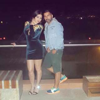 Haifa Wehbe feet photo thumbnail