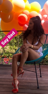 Rocsi Diaz feet photo thumbnail