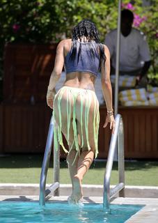 Draya Michele feet photo thumbnail