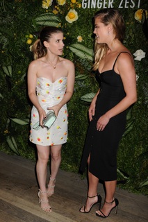 Kate Mara feet photo thumbnail