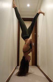Cristina Pedroche feet photo thumbnail