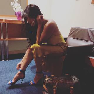 Nikki Garcia feet photo thumbnail