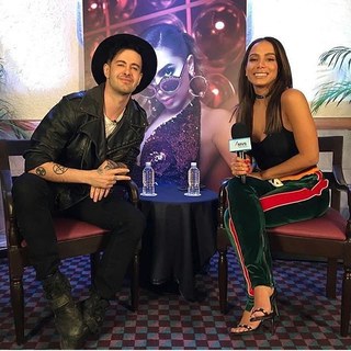 Anitta feet photo thumbnail