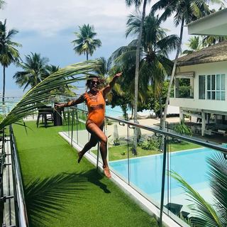Juliana Paes feet photo thumbnail