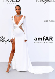 Lais Ribeiro feet photo thumbnail