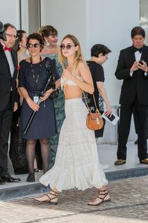 Kimberley Garner feet photo thumbnail