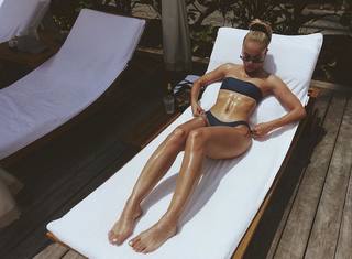 Jasmine Sanders feet photo thumbnail