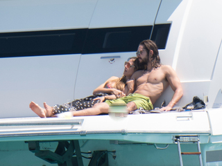 Heidi Klum feet photo thumbnail