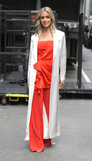 Kristin Cavallari feet photo thumbnail