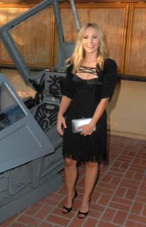 Kristen Bell feet photo thumbnail