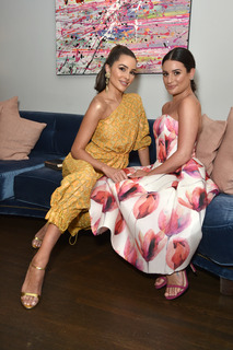 Olivia Culpo feet photo thumbnail