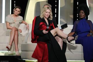 Cate Blanchett feet photo thumbnail