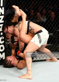 Miesha Tate feet photo thumbnail