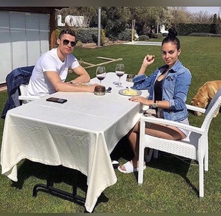 Georgina Rodríguez feet photo thumbnail