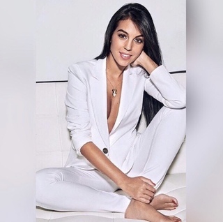 Georgina Rodríguez feet photo thumbnail