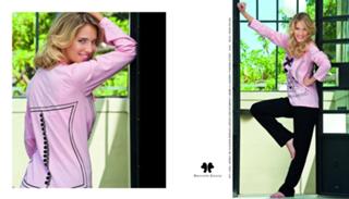 Luisana Lopilato feet photo thumbnail