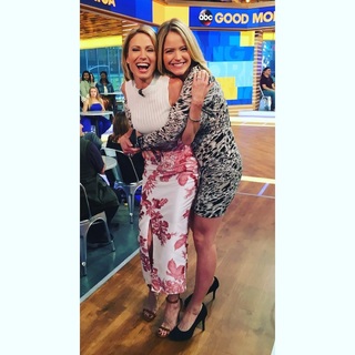 Amy Robach feet photo thumbnail