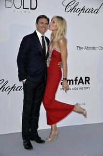 Karolina Kurkova feet photo thumbnail