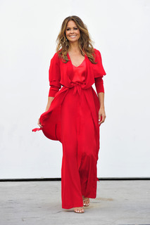 Brooke Burke feet photo thumbnail
