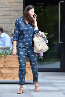 Lisa Snowdon feet photo thumbnail
